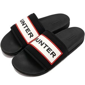 HUNTER LOGO SLIDES SLIP ON SANDALS